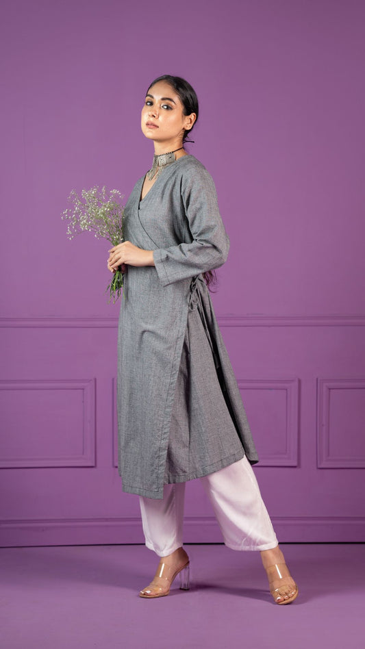 Kaneez : Cotton Anrakha style kurta and straight pant